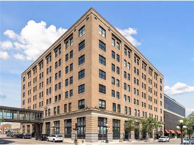 /international/us/406-wacouta-street-saint-paul-mn-110106554581/