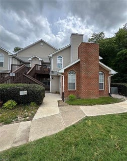 /international/us/436-lees-mill-drive-newport-news-va-110107441458/
