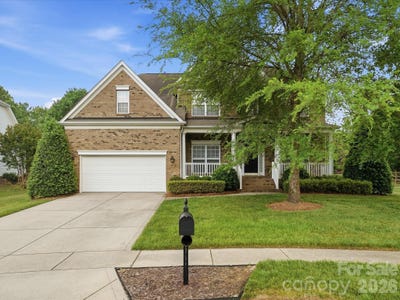 /international/us/2027-fripp-lane-indian-trail-nc-110107874005/