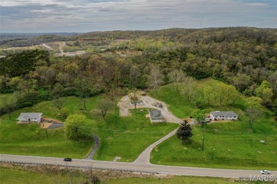 /international/us/8703-metropolitan-boulevard-pevely-mo-110091291649/