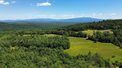 /international/us/00-a-fuller-road-newbury-vt-110107854412/