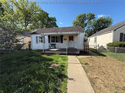 /international/us/2509-mckinley-street-st-albans-wv-110107459744/