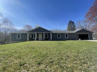 /international/us/33067-school-street-dowagiac-mi-110104059898/