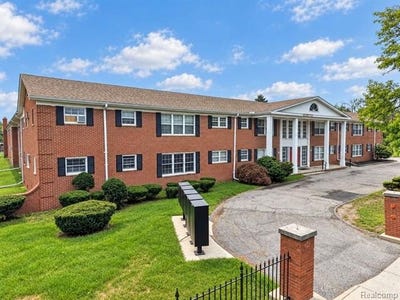 /international/us/25301-five-mile-rd-redford-twp-mi-110110186875/
