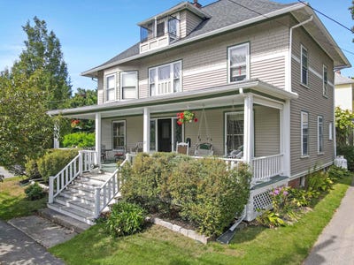 /international/us/28-congress-street-bangor-me-110107666442/