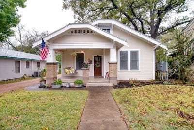 /international/us/113-w-creek-st-fredericksburg-tx-110091473925/