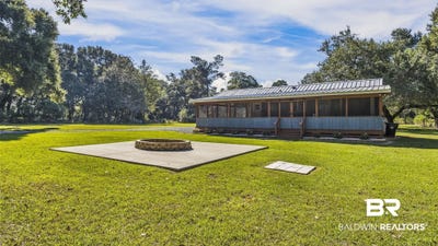 /international/us/15170-county-road-32-summerdale-al-110102720089/