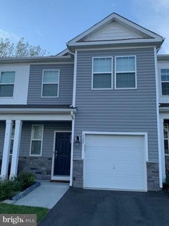 /international/us/325-mazzeo-drive-glassboro-nj-110107416698/