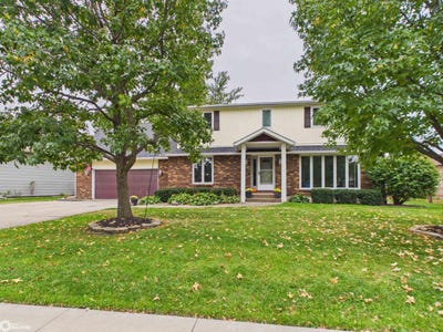/international/us/10-eleaner-drive-ottumwa-ia-110120550801/