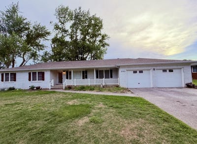 /international/us/203-n-ellen-street-nixa-mo-110107782263/