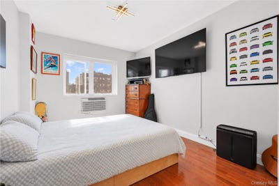 /international/us/2821-36th-street-astoria-ny-110120026184/
