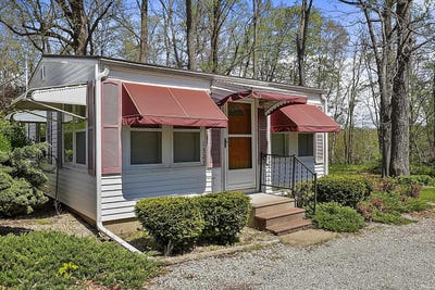 /international/us/1323-ichabod-lane-monticello-in-110107583028/