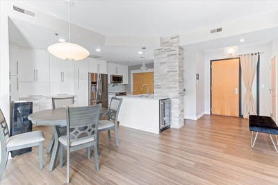 /international/us/196-s-grant-avenue-columbus-oh-110101720943/
