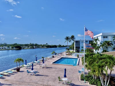 /international/us/2010-s-federal-highway-boynton-beach-fl-110120511149/
