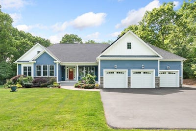 /international/us/22-lake-st-rehoboth-ma-110108533923/