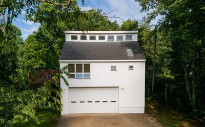 /international/us/385-valley-st-oak-hill-wv-110109368640/