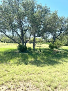 /international/us/225-oriole-ave-camp-wood-tx-110100476757/