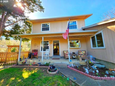 /international/us/100-canyon-view-st-canyonville-or-110098038266/?lang=en