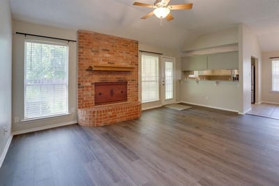 /international/us/215-linda-street-aubrey-tx-110108014723/