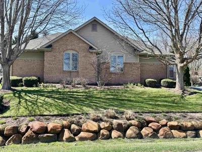 /international/us/11370-lindbergh-lane-poplar-grove-il-110107015402/