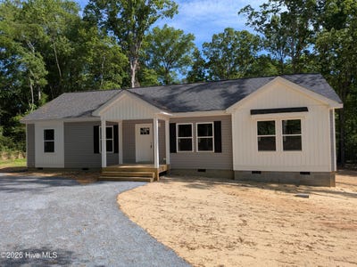 /international/us/110-holmes-lane-robbins-nc-110108497267/