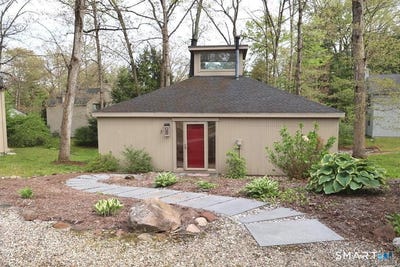 /international/us/3-edgewood-circle-avon-ct-110107440358/