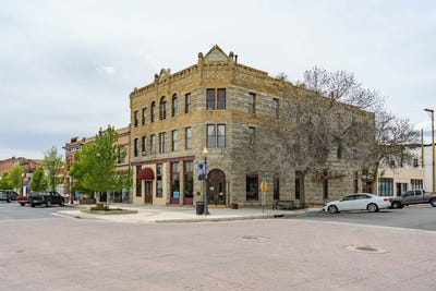 /international/us/200-south-1st-street-raton-nm-110108426864/