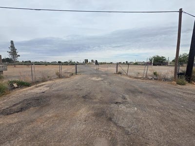 /international/us/309-w-county-rd-pecos-tx-110107777263/