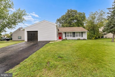/international/us/48-pershing-lane-sicklerville-nj-110110308586/