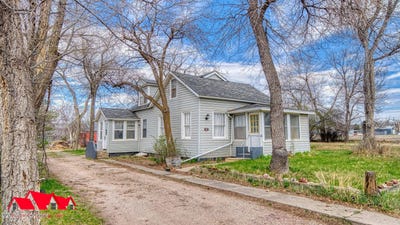 /international/us/629-willow-upton-wy-110107377269/