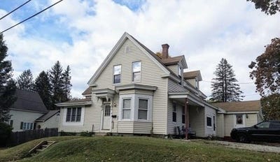 /international/us/27-pleasant-st-templeton-ma-110107232201/
