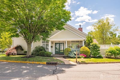/international/us/21-rutland-lane-monroe-nj-110108607895/