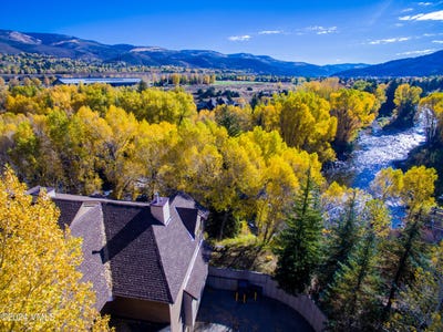 /international/us/20-river-pines-court-edwards-co-110094822718/