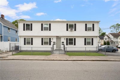 /international/us/370-montgomery-avenue-cranston-ri-110108349277/