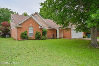 /international/us/7317-bridle-lane-southaven-ms-110108189869/