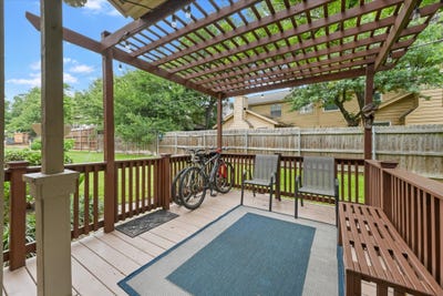 /international/us/1463-meadowood-village-drive-fort-worth-tx-110107712627/