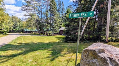 /international/us/22-robbins-nest-lane-build-site-dallas-plt-me-110107401010/