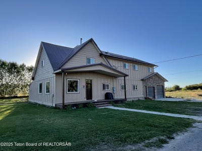 /international/us/330-collett-avenue-cokeville-wy-110101214934/