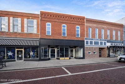 /international/us/525-court-street-fulton-mo-110105934784/