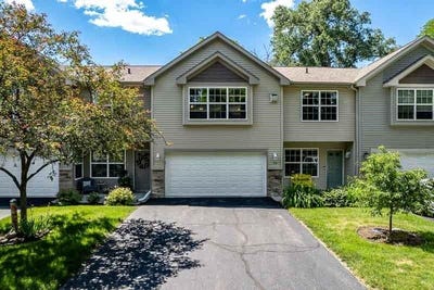 /international/us/156-river-woods-lane-rockton-il-110108907349/