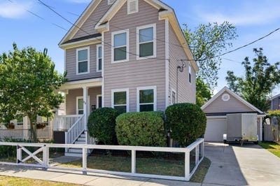 /international/us/89-simons-street-charleston-sc-110107315791/