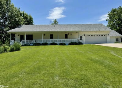 /international/us/707-e-madison-mount-ayr-ia-110108490719/