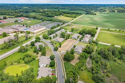 /international/us/7635-red-fox-trail-greenfield-mn-110108988526/