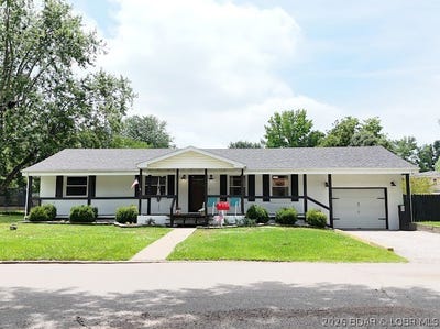 /international/us/520-w-bourbon-street-eldon-mo-110109135822/