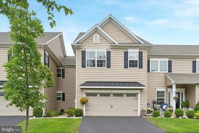 /international/us/112-new-village-greene-drive-honey-brook-pa-110100764950/