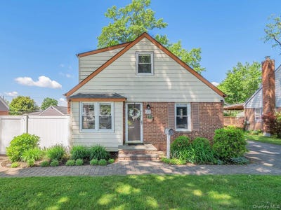 /international/us/23-phillips-road-glen-cove-ny-110108507001/