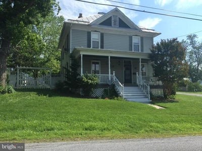 /international/us/410-ash-street-strasburg-va-110101196795/