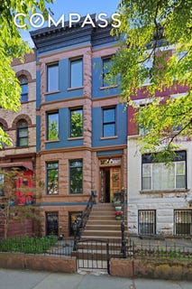 /international/us/590-saint-marks-avenue-brooklyn-ny-110108199424/
