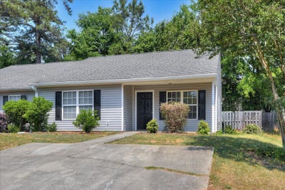 /international/us/118-charleston-row-boulevard-aiken-sc-110107629521/