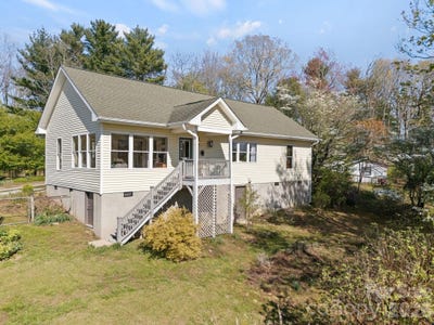 /international/us/367-crescent-street-saluda-nc-110107356387/